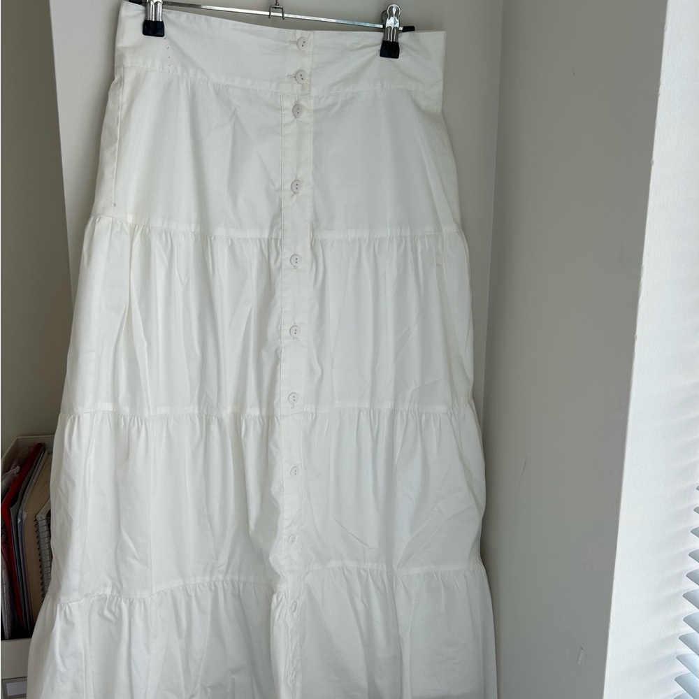 Elegant White Tiered Skirt